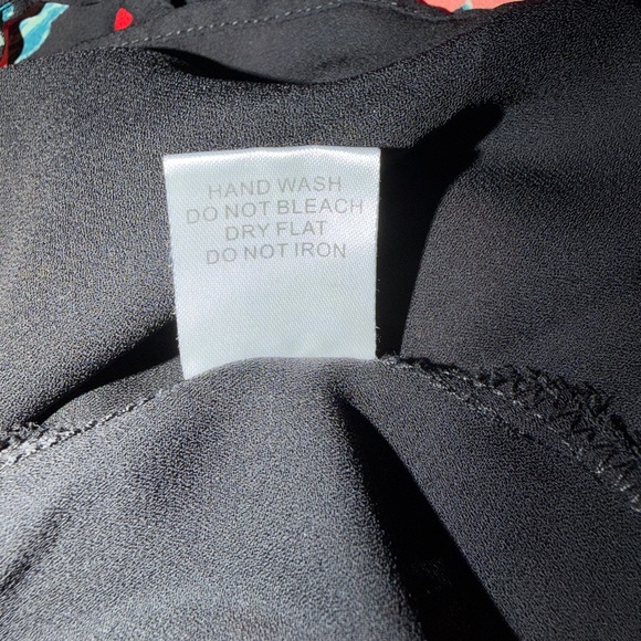 Floral Off-Shoulder Black Dress - Picture 9 of 9